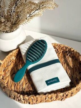 Nutrafol Teal Detangling Hair Brush and Microfiber Towel Set